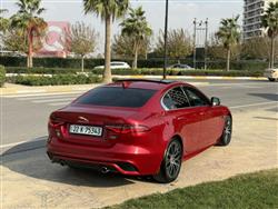 جاكوار XE